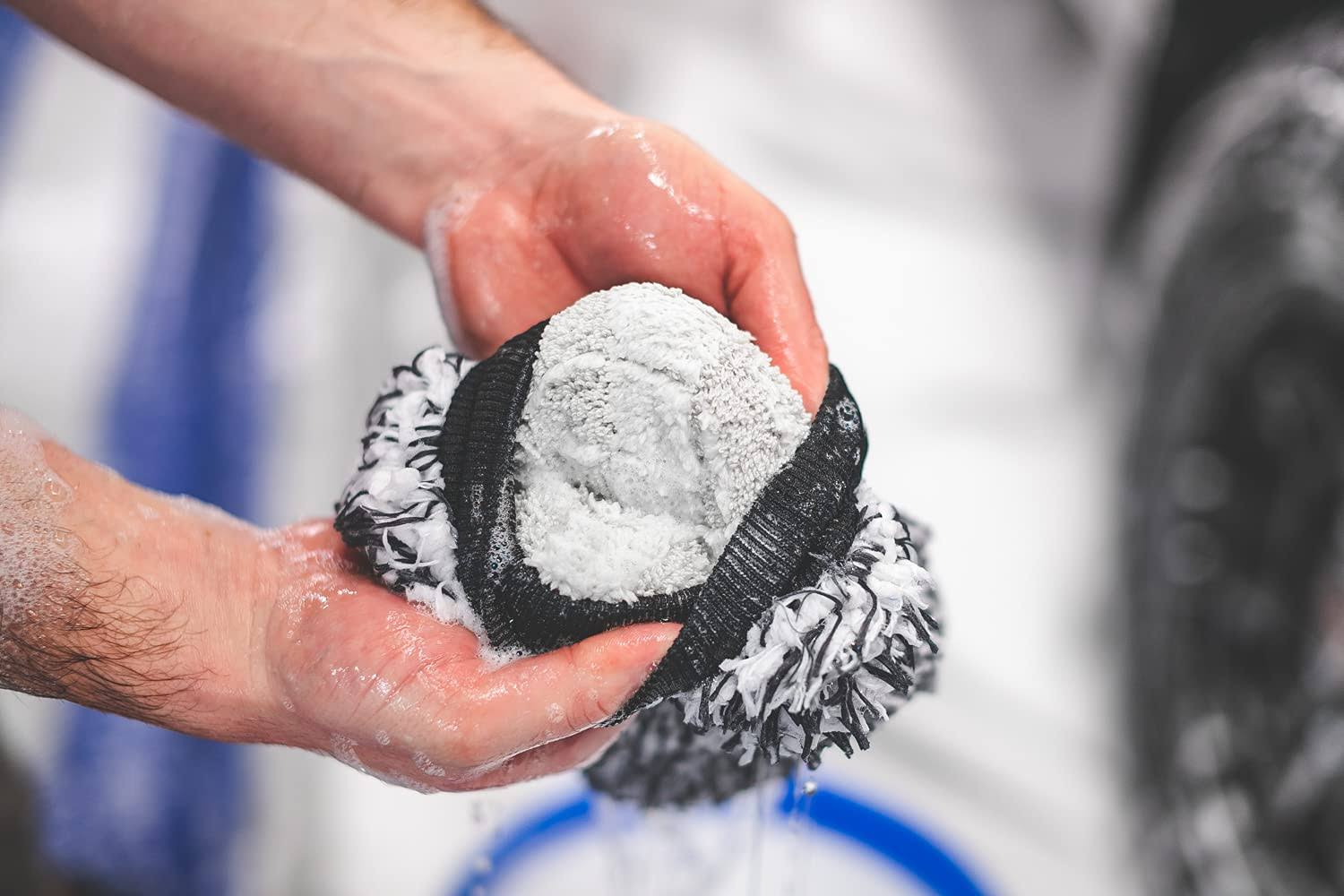 TRC - The Cyclone Ultra Wash Mitt